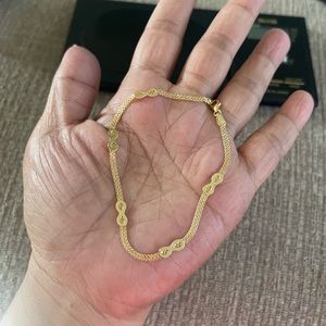 18k Saudi gold bracelet 7.5 inch